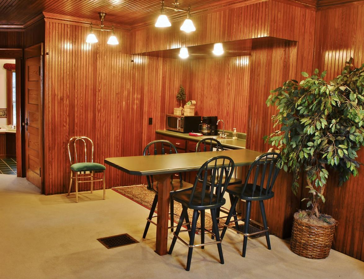 Arbor Hill Inn La Porte Extérieur photo
